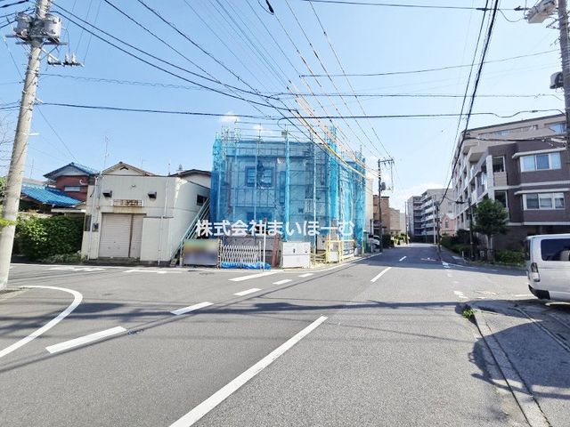 ��ʌ�����s�씵���J4���ڂ̐V�z��ˌ��Ă̌��n�O�ώʐ^