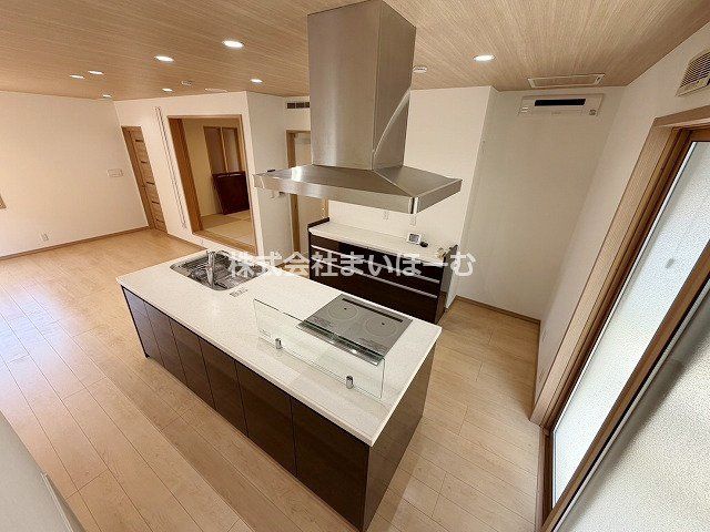 ��ʌ��������܎s�΋擌�Y�a6���ڂ̒��È�ˌ��ẴL�b�`��