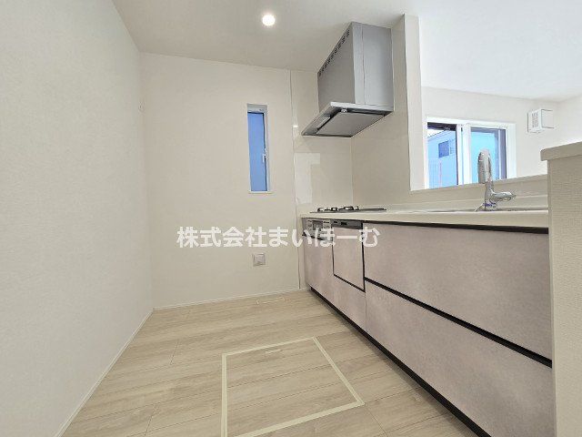 ��ʌ�����s�厚���L�� �̐V�z��ˌ��ẴL�b�`��