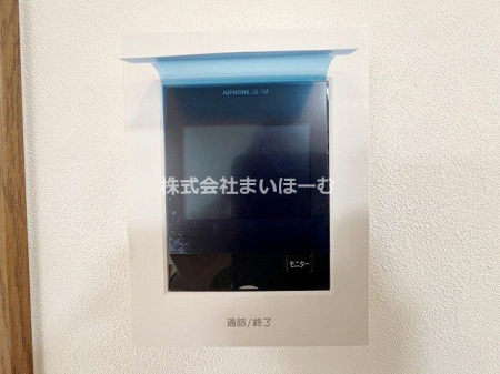 ̑@yj^[tHzK҂mFł郂j^[tC^[zŁAq܂Ԃ̍ۂɂS