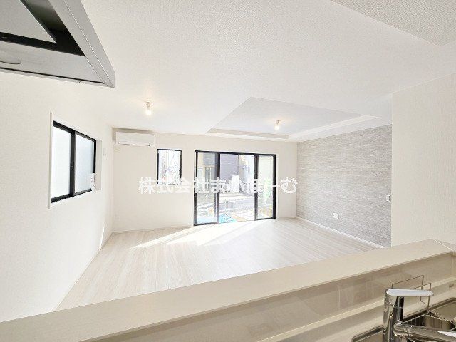 ʌsJ{3ڂ̐VzˌẴrO