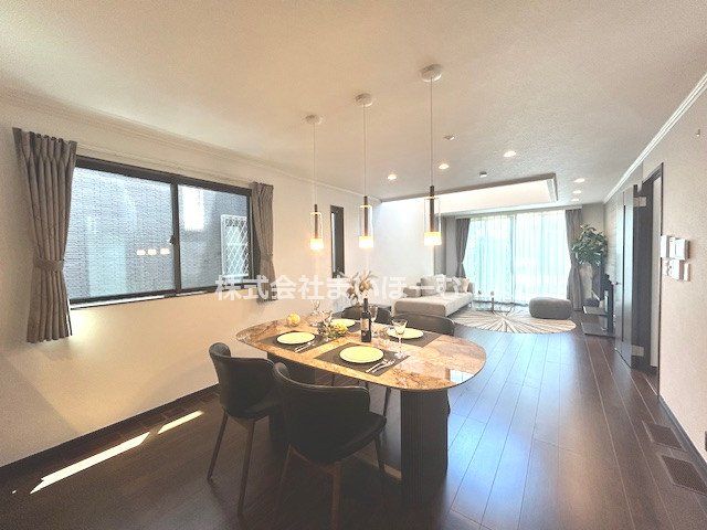 ʌssoH5ڂ̒ÈˌẴrO