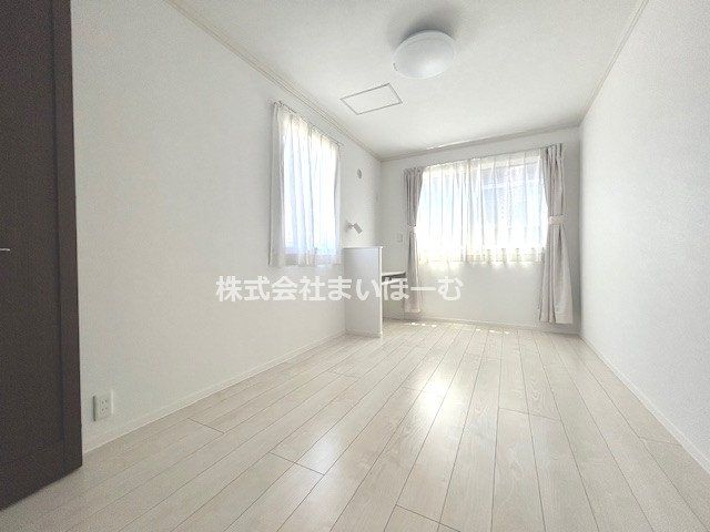 ʌssoH5ڂ̒ÈˌĂ̂̑