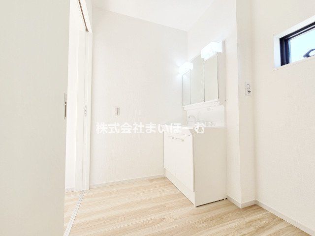 ʌs厚s501̐VzˌĂ̐ʑEʏ