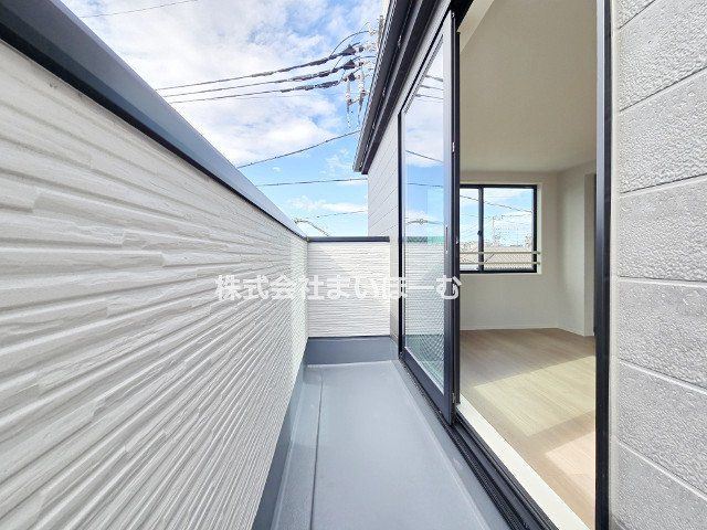 ʌ܎sYa搣5ڂ̐VzˌẴoRj[