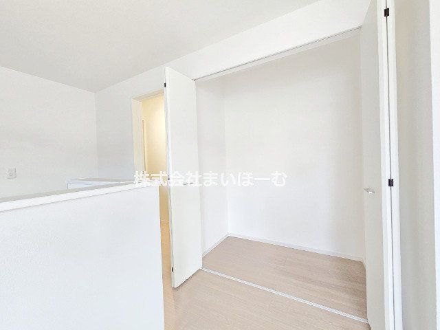 ʌ܎sYa搣5ڂ̐VzˌĂ̎[