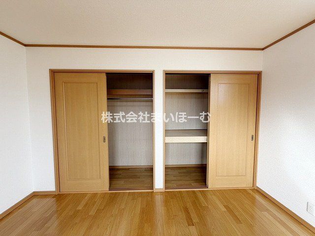 ʌ܎s΋搼4ڂ̒ÈˌĂ̎[