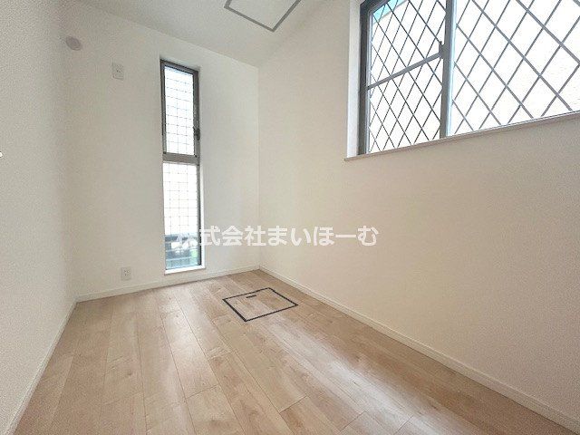 ʌs핽4ڂ̒ÈˌĂ̎[