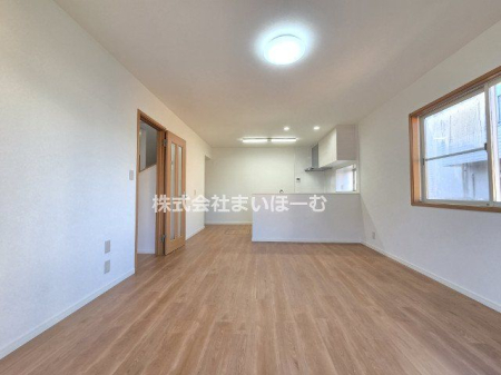 ��ʌ��������܎s���厚��J�� �̒��È�ˌ��Ẵ��r���O