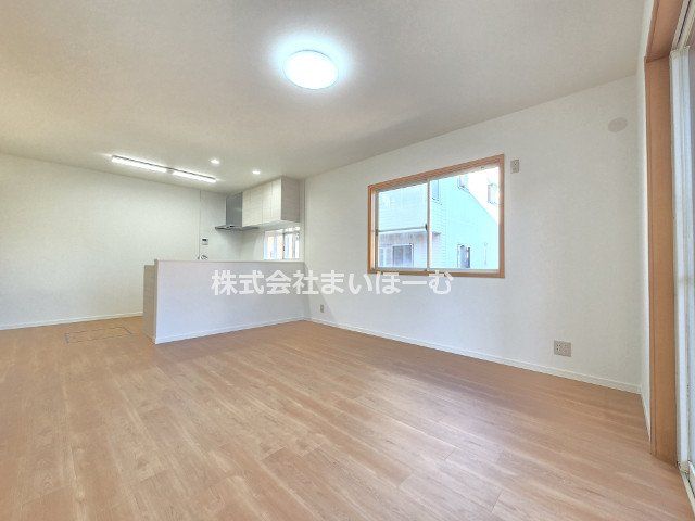 ��ʌ��������܎s���厚��J�� �̒��È�ˌ��Ẵ��r���O