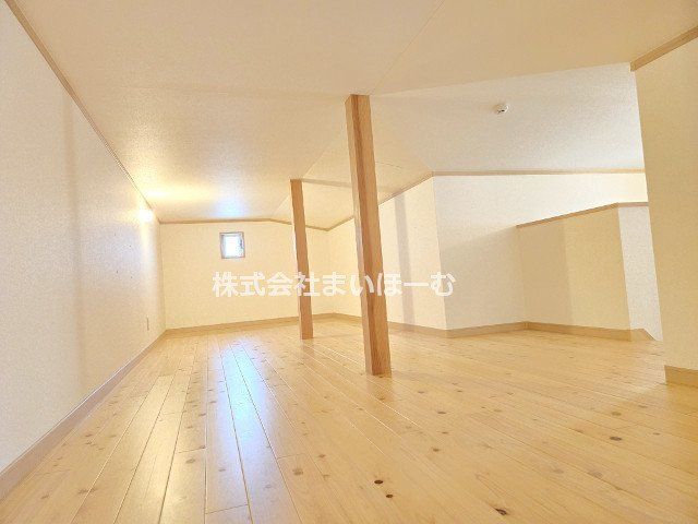 ʌs씵J5ڂ̒ÈˌĂ̎[