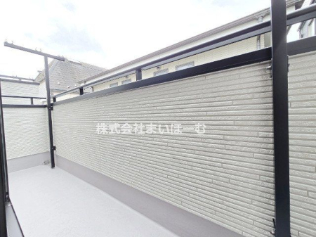 skԉHk3ڂ̐VzˌẴoRj[