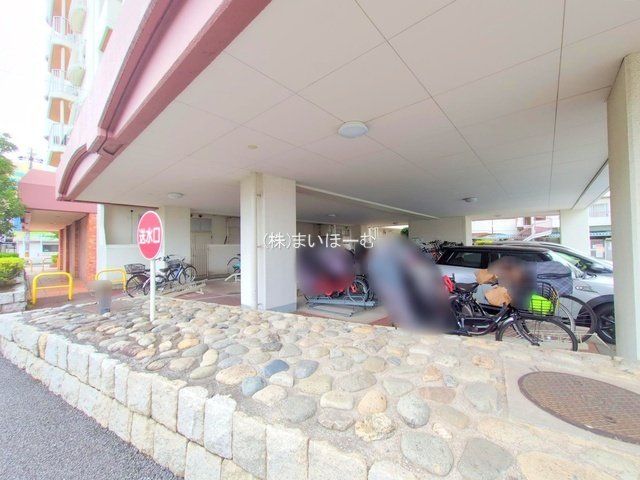 ��ʌ�����s�ŉ��� �̒��Ã}���V�����̌��n�O�ώʐ^