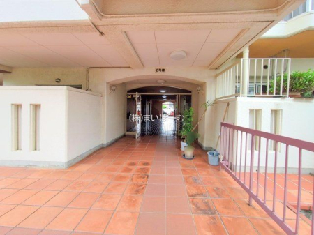 ��ʌ�����s�ŉ��� �̒��Ã}���V�����̌��n�O�ώʐ^