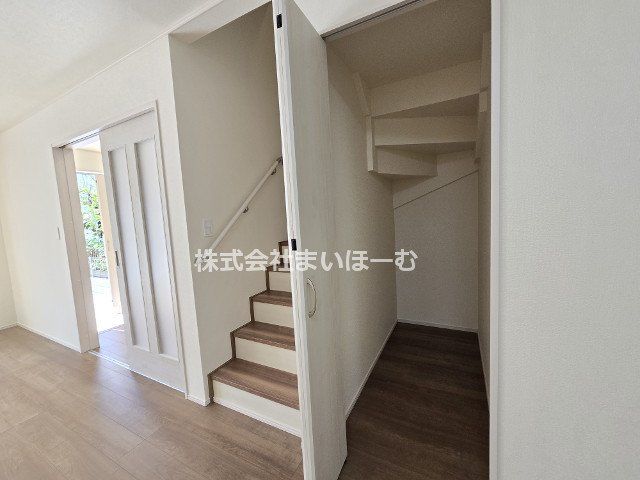 ʌs≺3ڂ̐VzˌĂ̎[