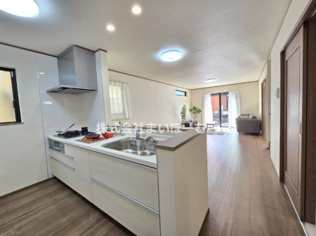 ʌs≺3ڂ̐VzˌẴrO