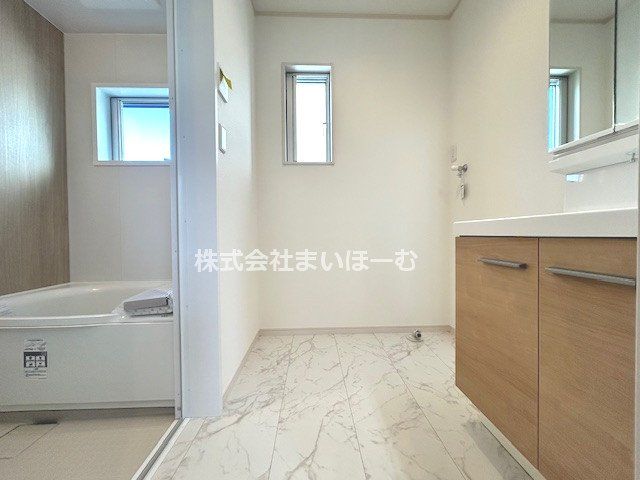 ��ʌ�����s����4���ڂ̐V�z��ˌ��Ă̐��ʑ�E���ʏ�