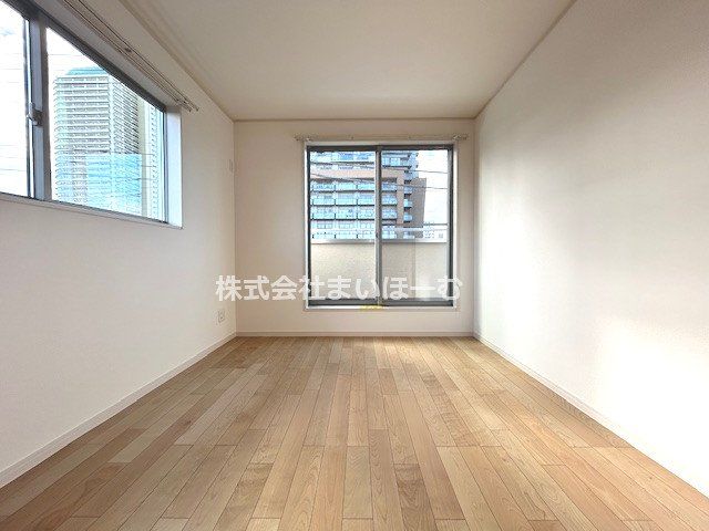 ��ʌ�����s����4���ڂ̐V�z��ˌ��Ă̂��̑�����