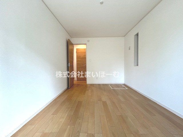 ��ʌ�����s����4���ڂ̐V�z��ˌ��Ă̂��̑�����