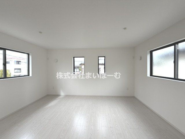 ʌ܎s΋厚O ̐VzˌĂ̂̑