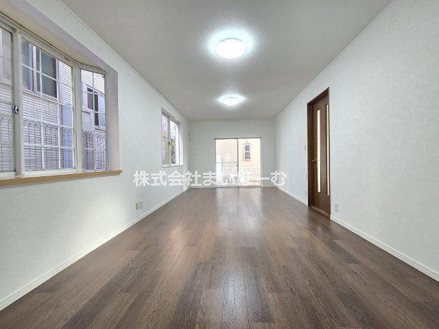 ʌ܎s΋厚O ̒ÈˌẴrO