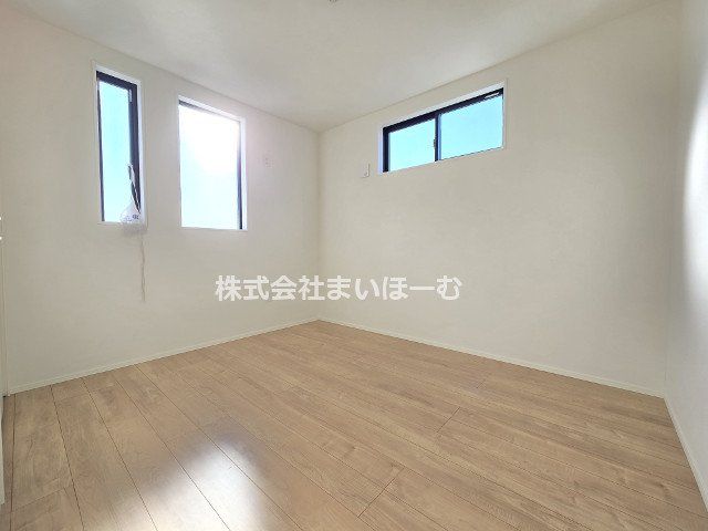 ��ʌ�����s����3���ڂ̐V�z��ˌ��Ă̂��̑�����