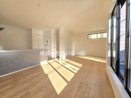 ��ʌ�����s����3���ڂ̐V�z��ˌ��Ẵ��r���O