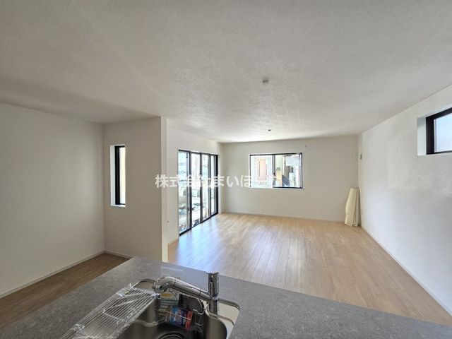 ��ʌ�����s�厚���{�� �̐V�z��ˌ��Ẵ��r���O