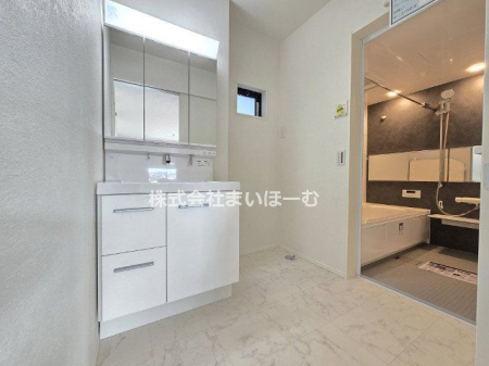 ʌns쒬1ڂ̐VzˌĂ̐ʑEʏ