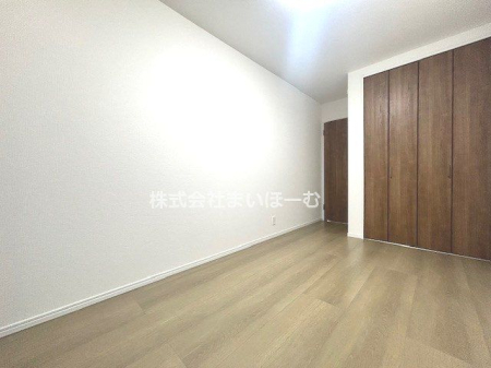 ��ʌ�����s����4���ڂ̐V�z��ˌ��Ă̂��̑�����