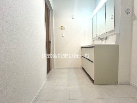 ��ʌ�����s����4���ڂ̐V�z��ˌ��Ă̐��ʑ�E���ʏ�