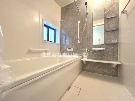 ��ʌ�����s����4���ڂ̐V�z��ˌ��Ă̗���