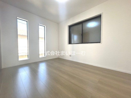 ��ʌ�����s����4���ڂ̐V�z��ˌ��Ă̂��̑�����