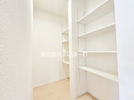 ��ʌ�����s�핽3���ڂ̐V�z��ˌ��ẴL�b�`��