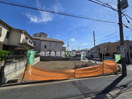 ��ʌ�����s����2���ڂ̐V�z��ˌ��Ă̌��n�O�ώʐ^