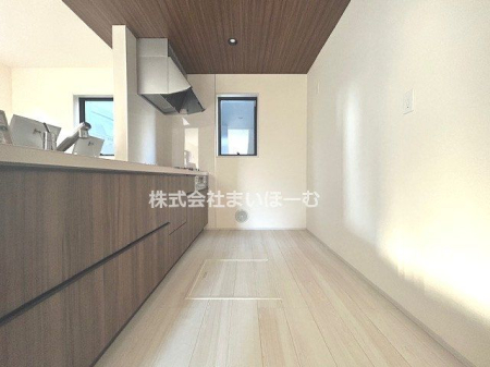 ��ʌ�����s�˒����� �̐V�z��ˌ��ẴL�b�`��