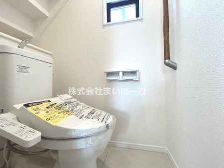 ��ʌ�����s�ŋ{���� �̐V�z��ˌ��Ẵg�C��