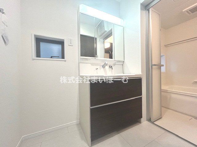 ��ʌ�����s��1���ڂ̐V�z��ˌ��Ă̐��ʑ�E���ʏ�