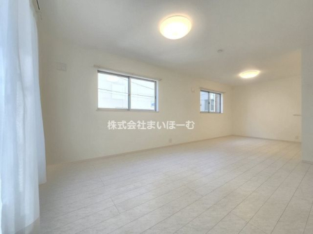 ��ʌ�����s��2���ڂ̒��È�ˌ��Ẵ��r���O