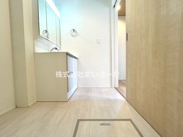 ��ʌ�����s�厚���s�k�J �̐V�z��ˌ��Ă̐��ʑ�E���ʏ�