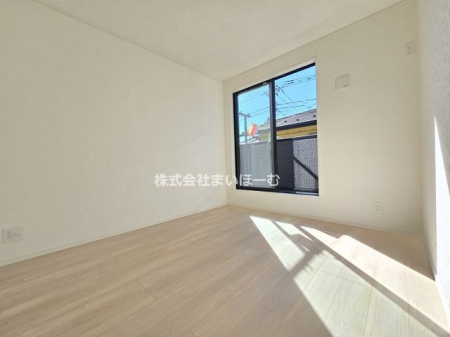 ��ʌ�����s������3���ڂ̐V�z��ˌ��Ă̂��̑�����