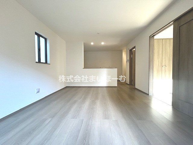 ��ʌ�����s����2���ڂ̐V�z��ˌ��Ẵ��r���O