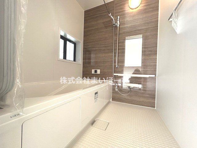 ��ʌ�����s����2���ڂ̐V�z��ˌ��Ă̗���