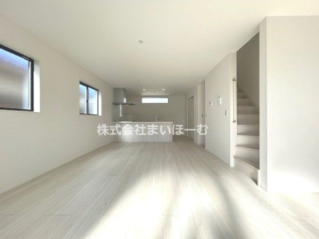 ��ʌ�����s�ŉ�3���ڂ̐V�z��ˌ��Ẵ��r���O