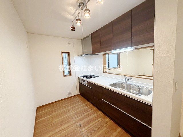 ��ʌ�����s�˒�4���ڂ̒��È�ˌ��ẴL�b�`��