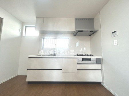 ��ʌ�����s��O��2���ڂ̐V�z��ˌ��ẴL�b�`��