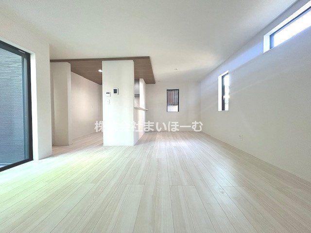 ��ʌ�����s�{�O��3���ڂ̐V�z��ˌ��Ẵ��r���O