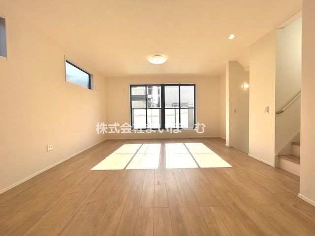 ��ʌ�����s�O��4���ڂ̐V�z��ˌ��Ẵ��r���O