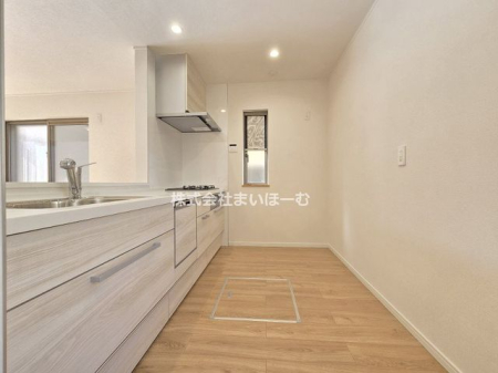 ��ʌ������s�k�J2���ڂ̒��È�ˌ��ẴL�b�`��