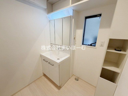 ��ʌ��n�s�ˉz6���ڂ̒��È�ˌ��Ă̐��ʑ�E���ʏ�